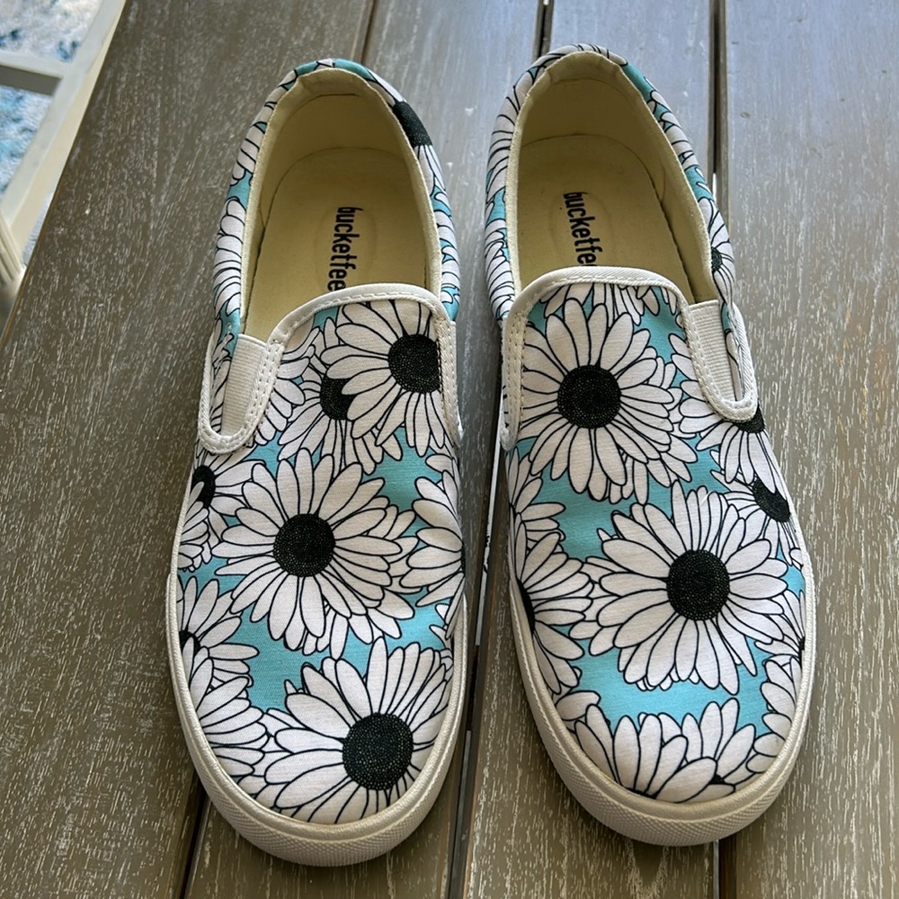 Bucket Feet Daisies Canvas Slip Ons